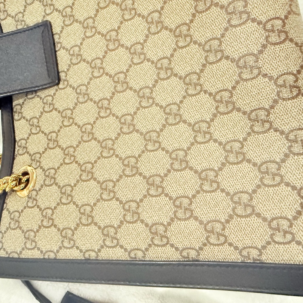 Elegant Designer Beige and Black Tote Bag - Picture 11 of 14